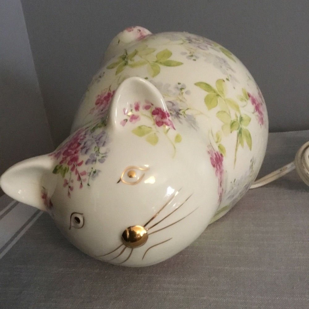 Nantucket Ceramic Kitty Cat Table Top Nightlight lamp